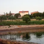 Kuca Moni * Medulin