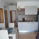 Kuca Moni