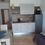 Apartament Kuca Moni *